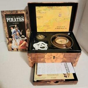 Pirate Adventure Treasure Chest Set